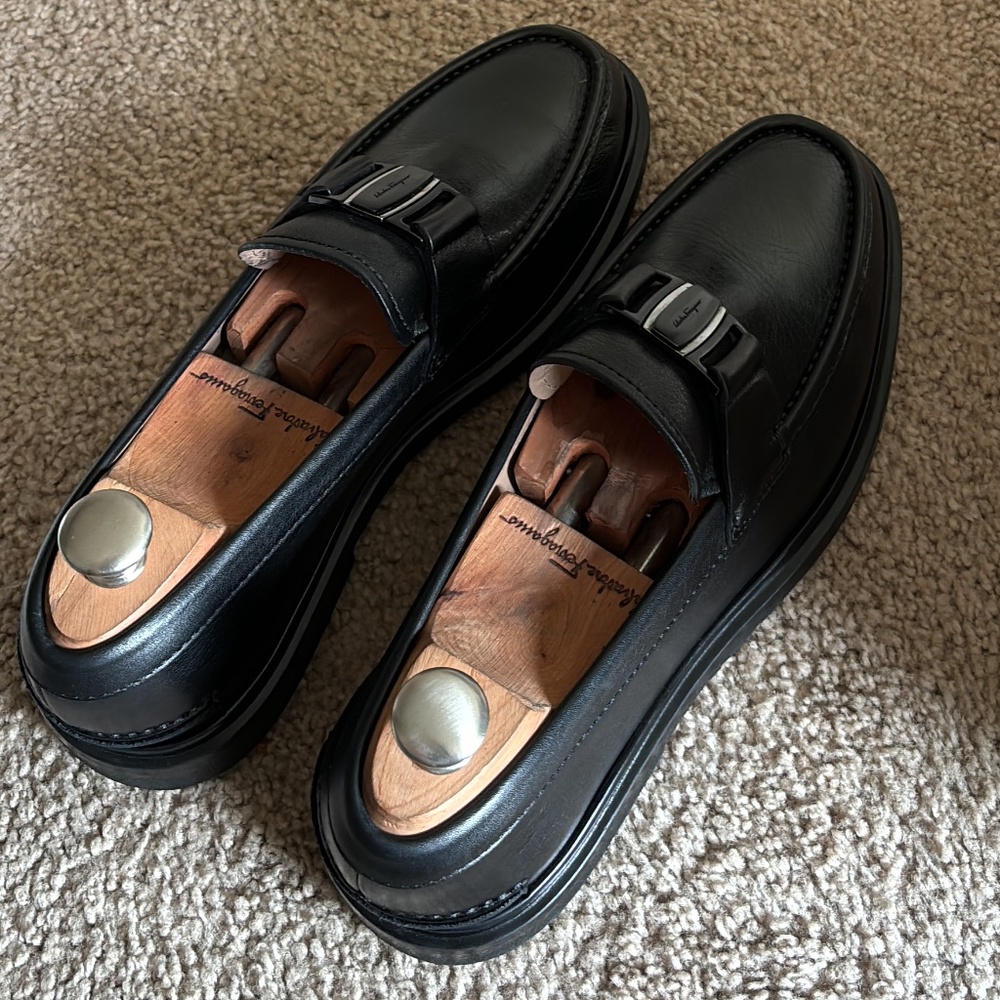 Men's shoes
